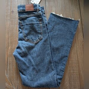 NWT ZARA Women's Jeans Mid Rise Medium Wash Denim